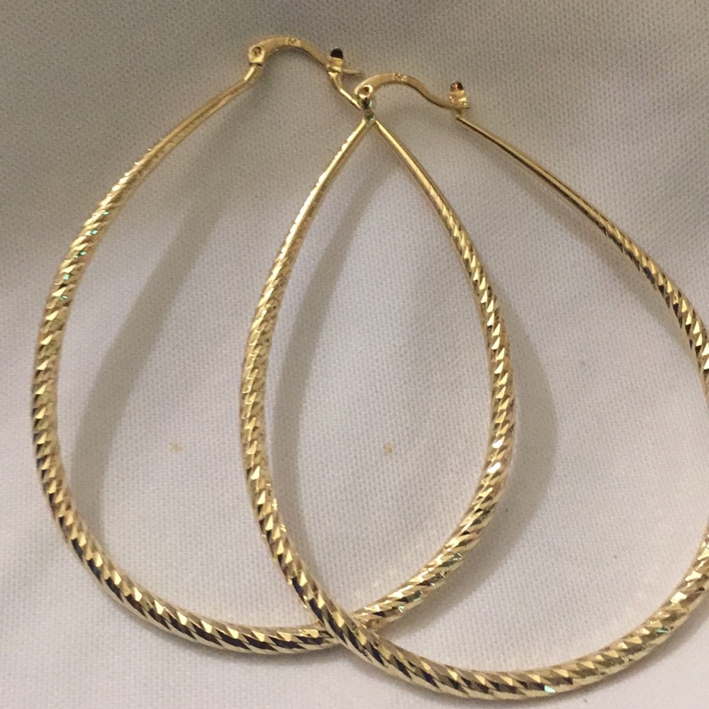 Nice earrings - Picture 2 of 8